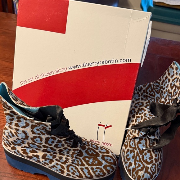 Stylish Leopard Print Platform Boots - Picture 5 of 5